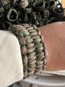 8 5